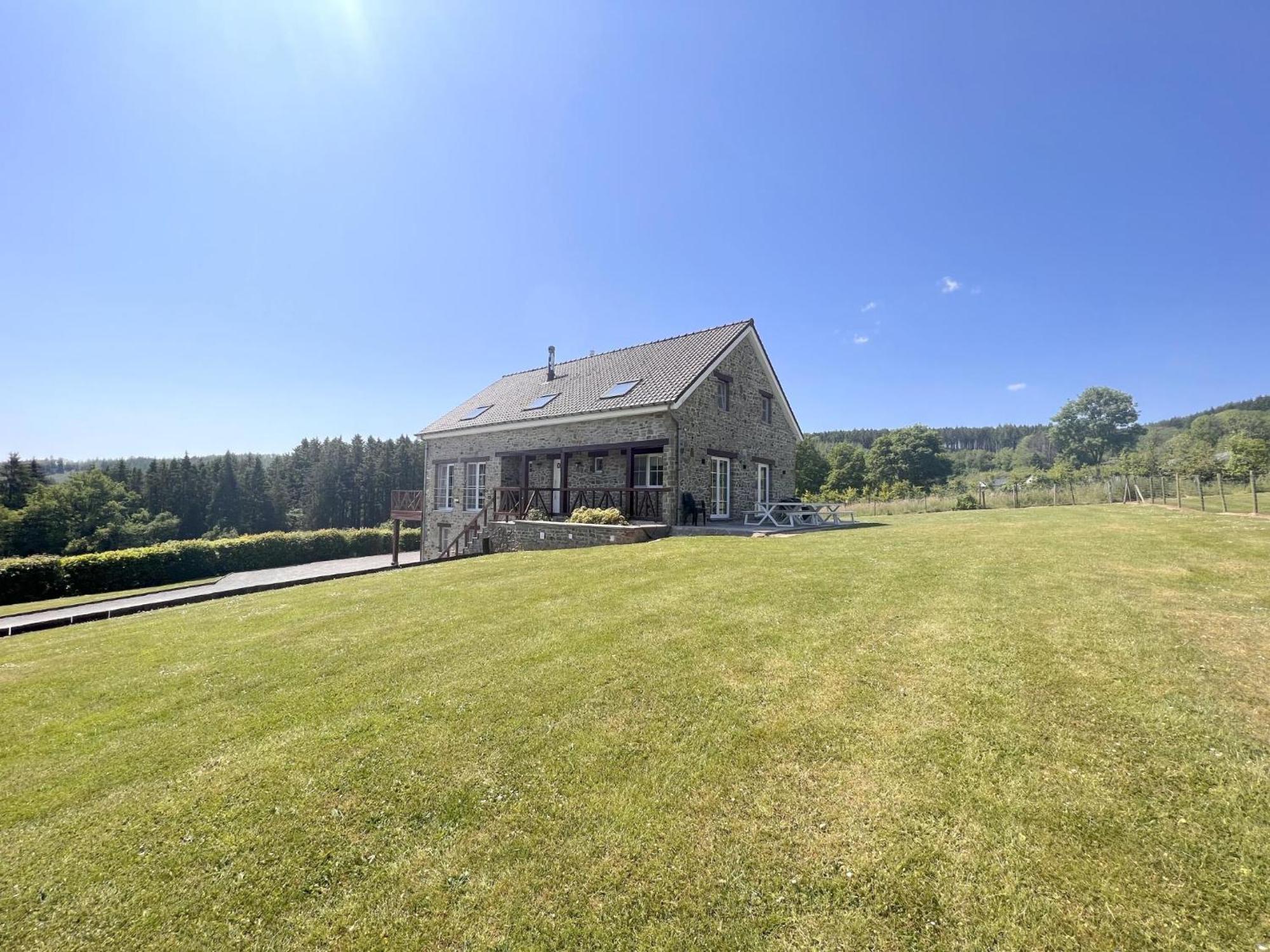 Sur Les Thiers Villa Lierneux Eksteriør billede