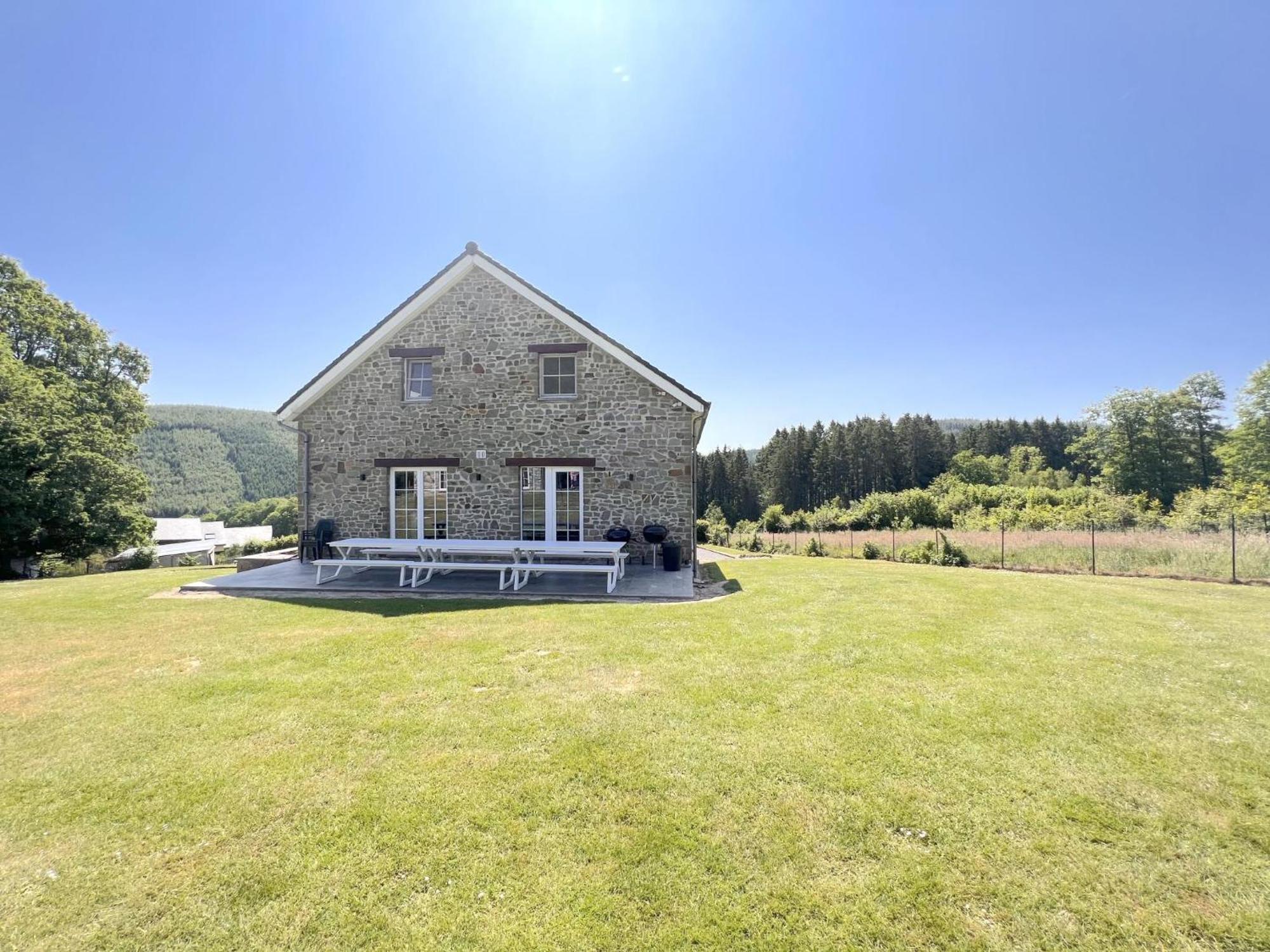 Sur Les Thiers Villa Lierneux Eksteriør billede